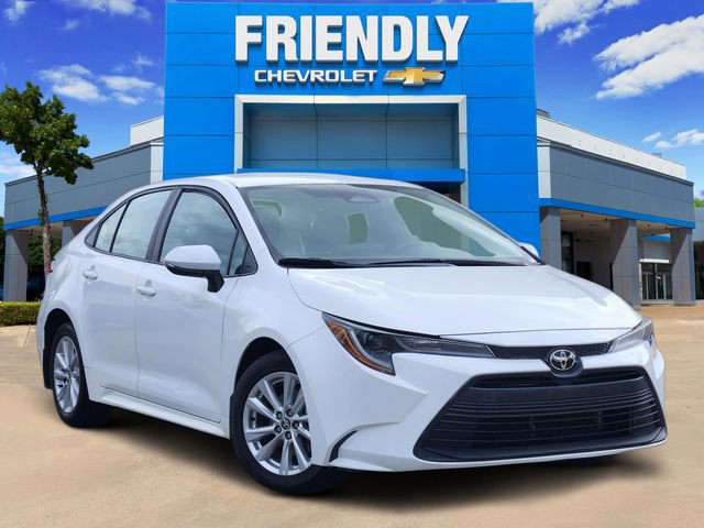 Used 2023 Toyota Corolla LE w/ LE Convenience Package image 1