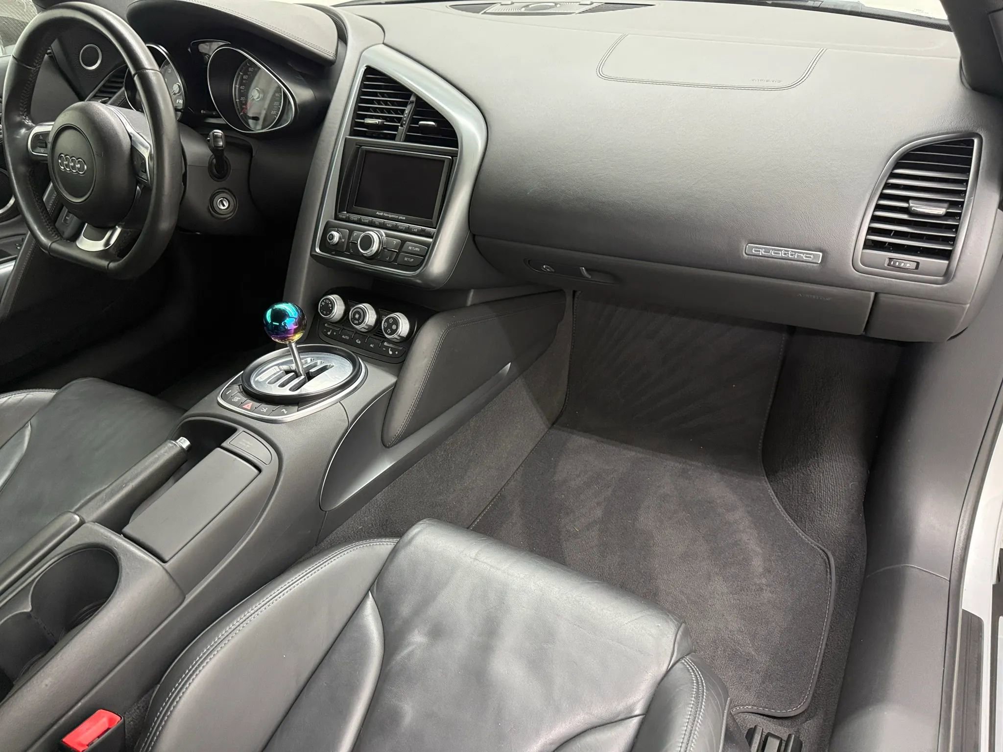 Used 2009 Audi R8 V8 AWD/4WD image 9
