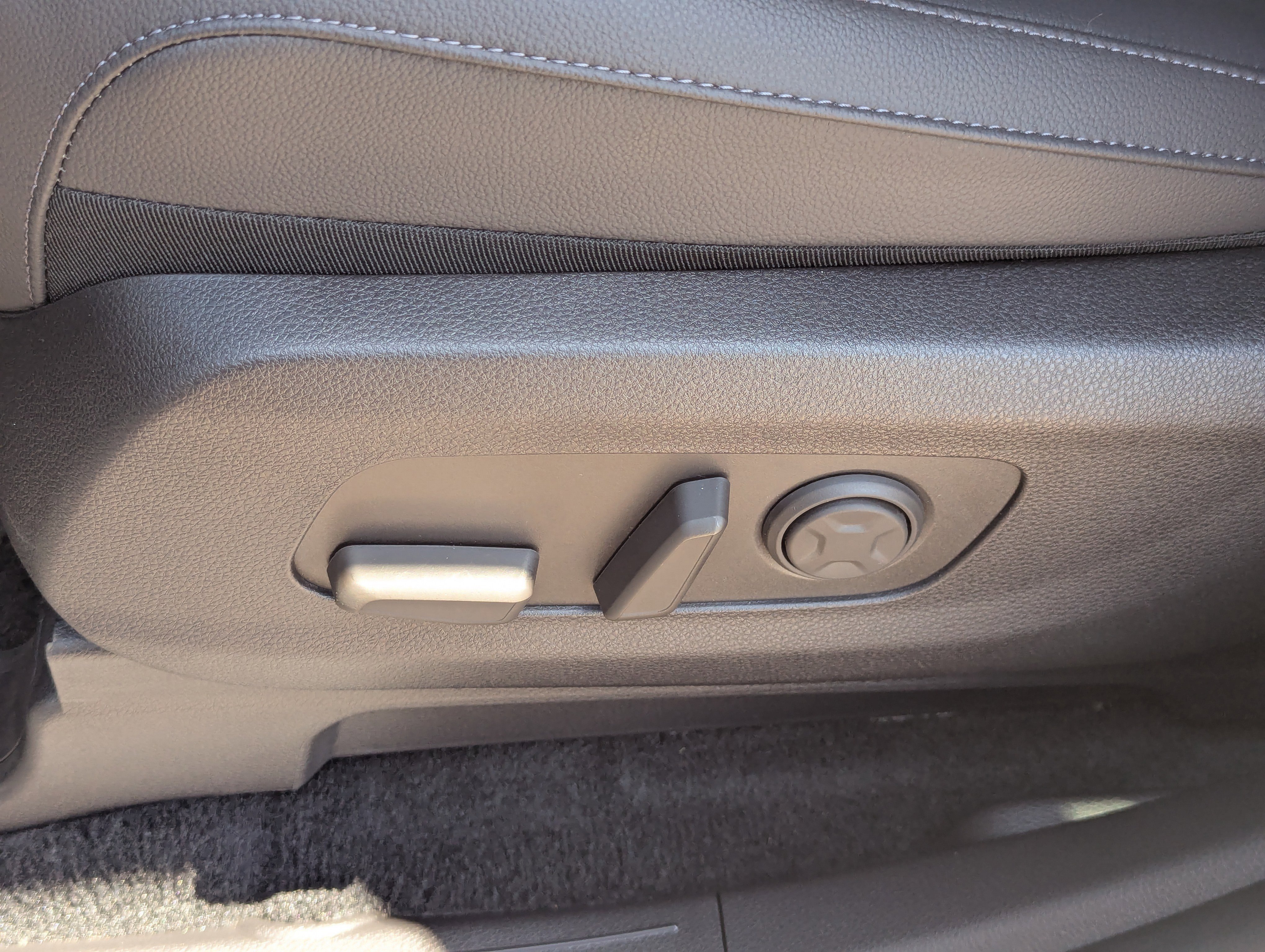 New 2025 Kia Carnival SX Prestige image 21