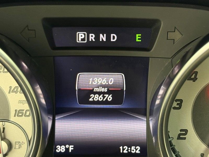 Used 2015 Mercedes-Benz SLK 250 image 18