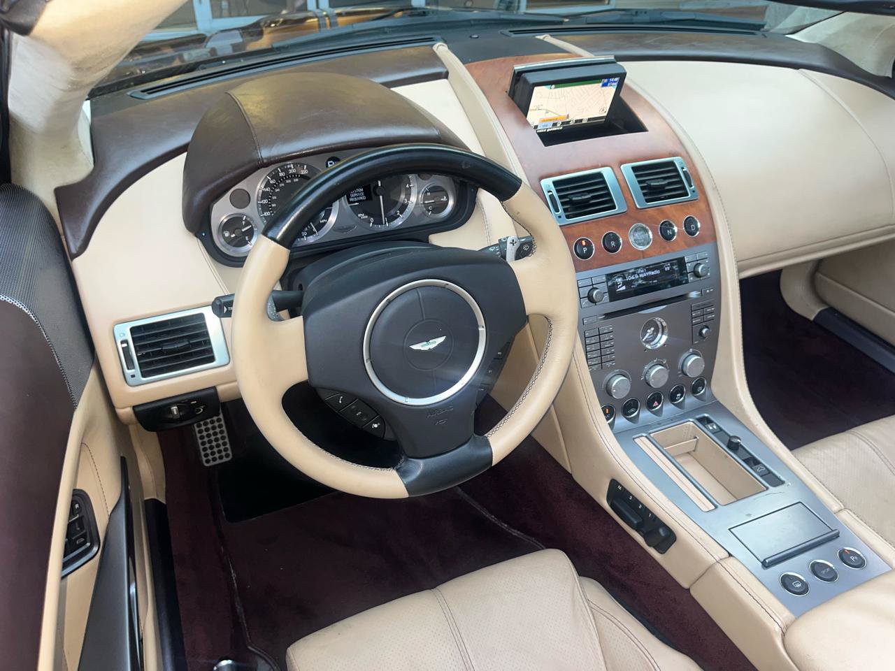 Used 2007 Aston Martin DB9 Volante RWD image 43