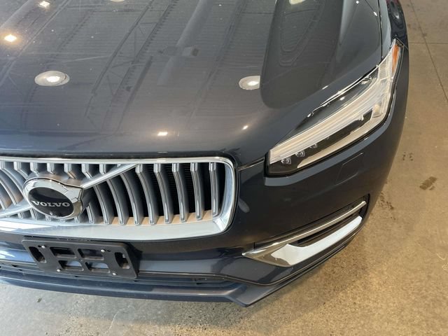 Used 2024 Volvo XC90 T8 Plus AWD/4WD image 7