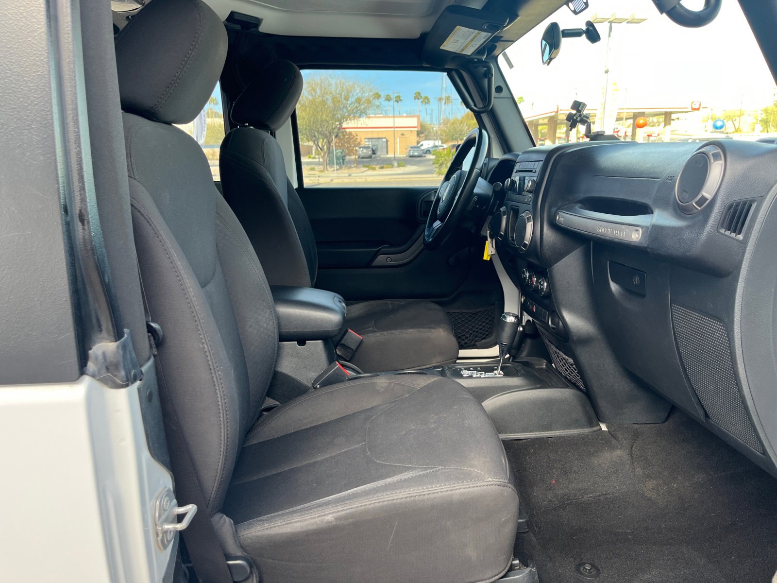 Certified 2018 Jeep Wrangler Sport image 19