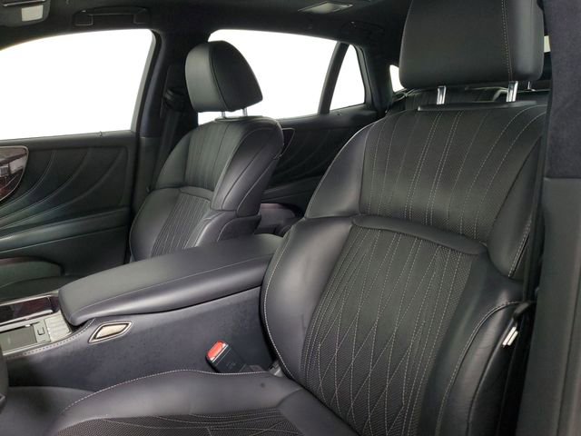 Used 2020 Lexus LS 500 w/ Interior Upgrade Package image 22