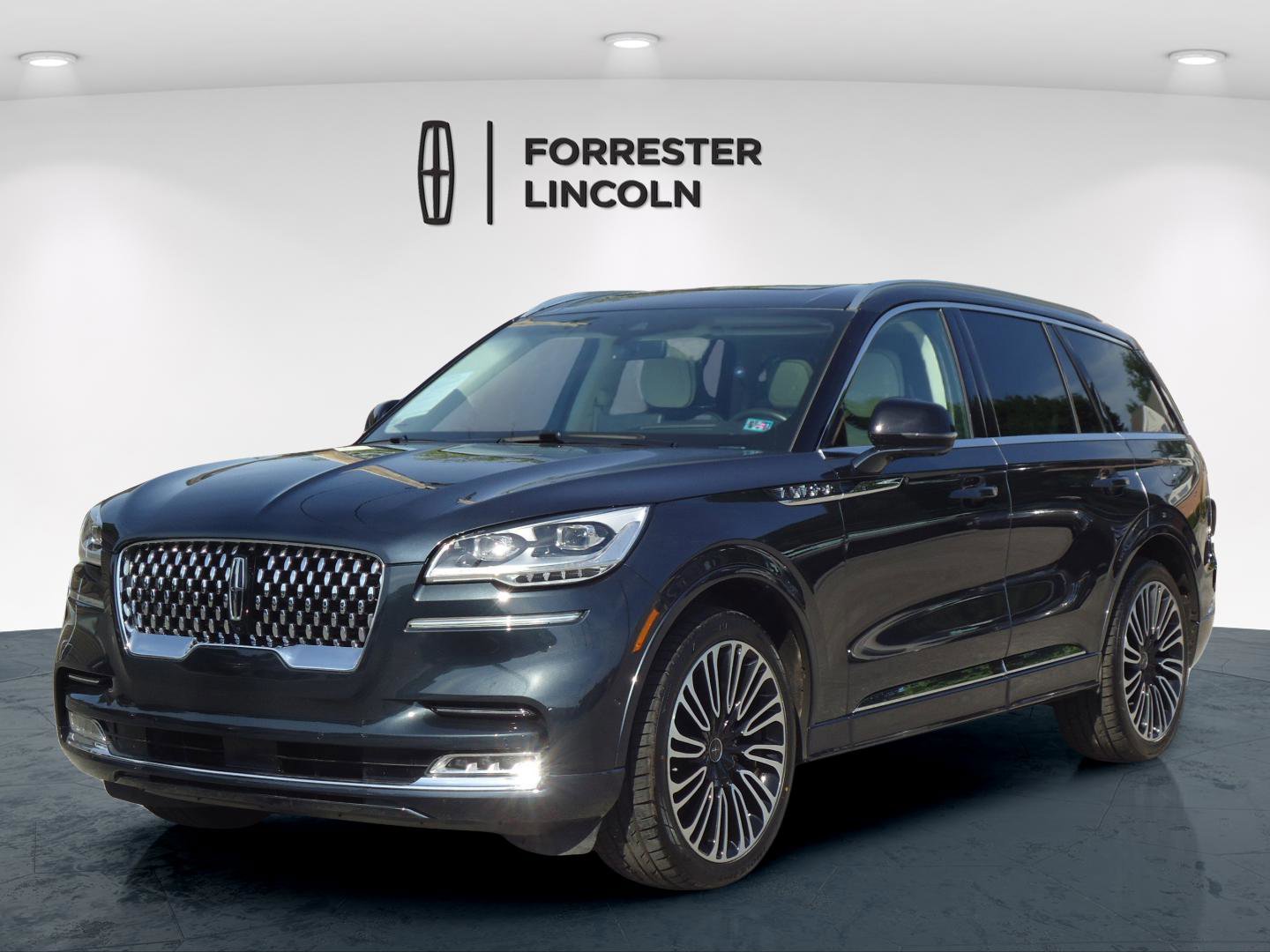 Used 2023 Lincoln Aviator Black Label w/ Dynamic Handling Package AWD/4WD image 7