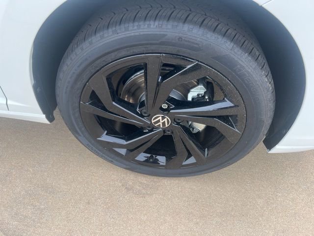 New 2025 Volkswagen Jetta SE image 16