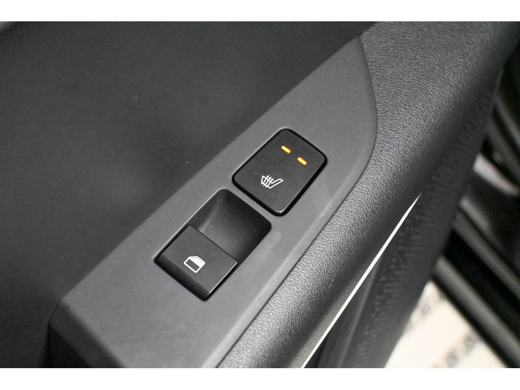 Certified 2025 Kia Niro Wind w/ Wind Preserve Package image 27