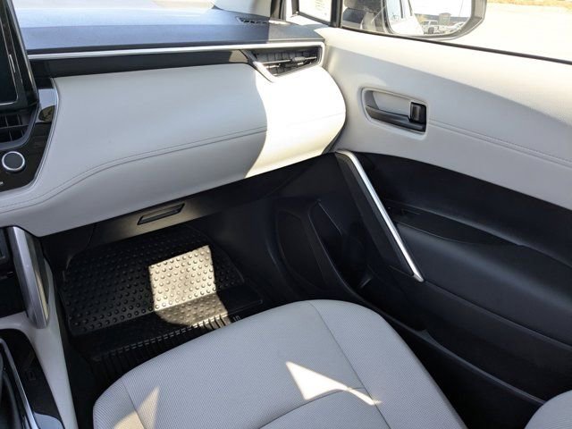 Used 2023 Toyota Corolla Cross L image 17