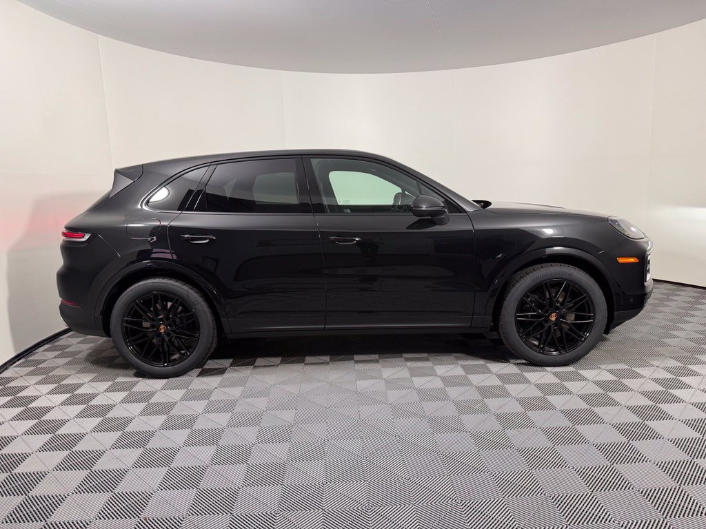 New 2026 Porsche Cayenne AWD/4WD image 8