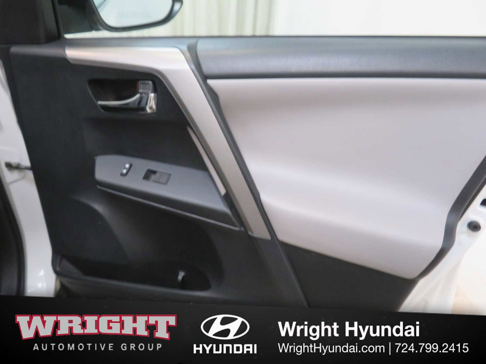 Used 2016 Toyota RAV4 XLE w/ Convenience Package image 17