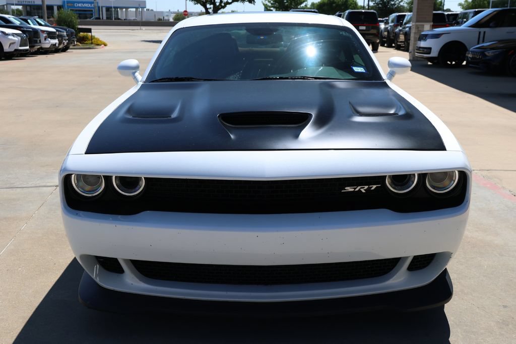 Used 2016 Dodge Challenger SRT Hellcat RWD image 2