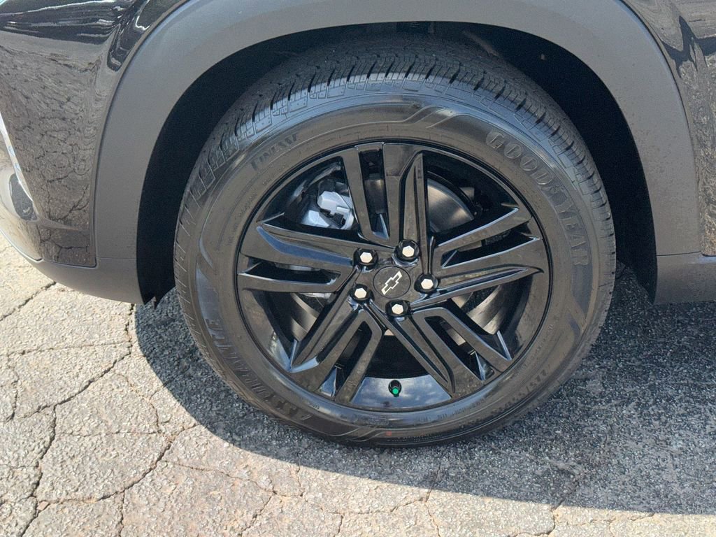 New 2026 Chevrolet Trax ACTIV FWD image 12