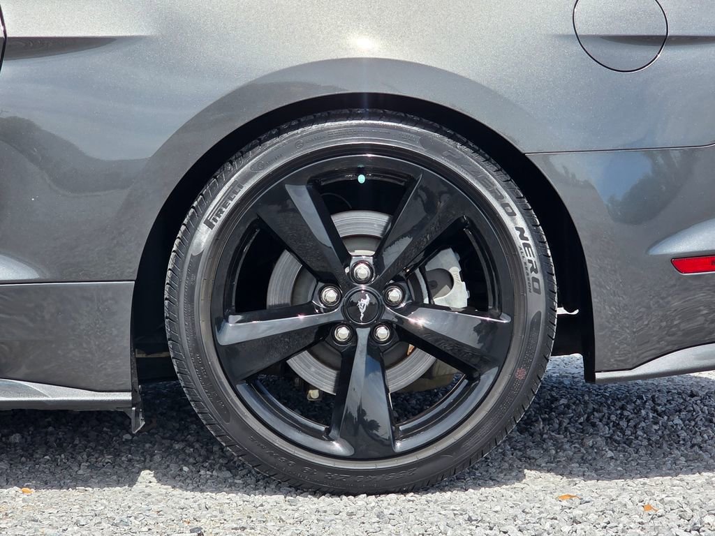 Used 2018 Ford Mustang GT Premium w/ Safe & Smart Package RWD image 8