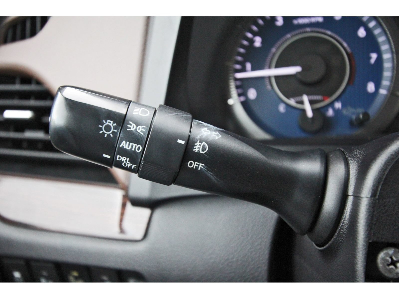 Used 2015 Toyota Sienna Limited Premium FWD image 20