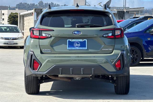 Used 2024 Subaru Crosstrek 2.5i Limited AWD/4WD image 4