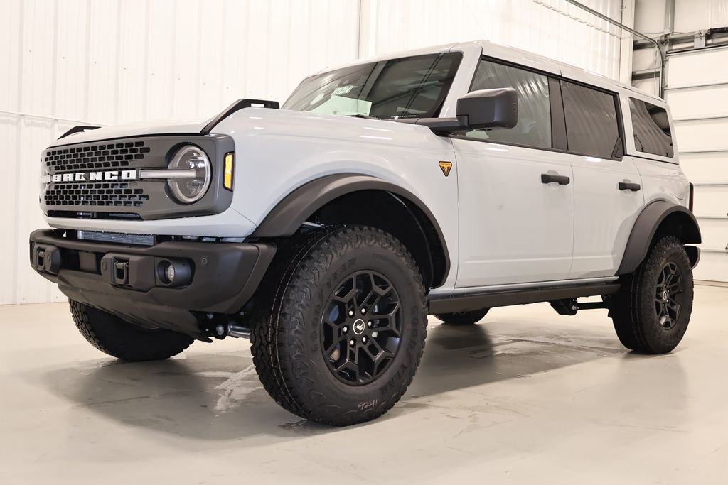 New 2026 Ford Bronco Badlands image 5