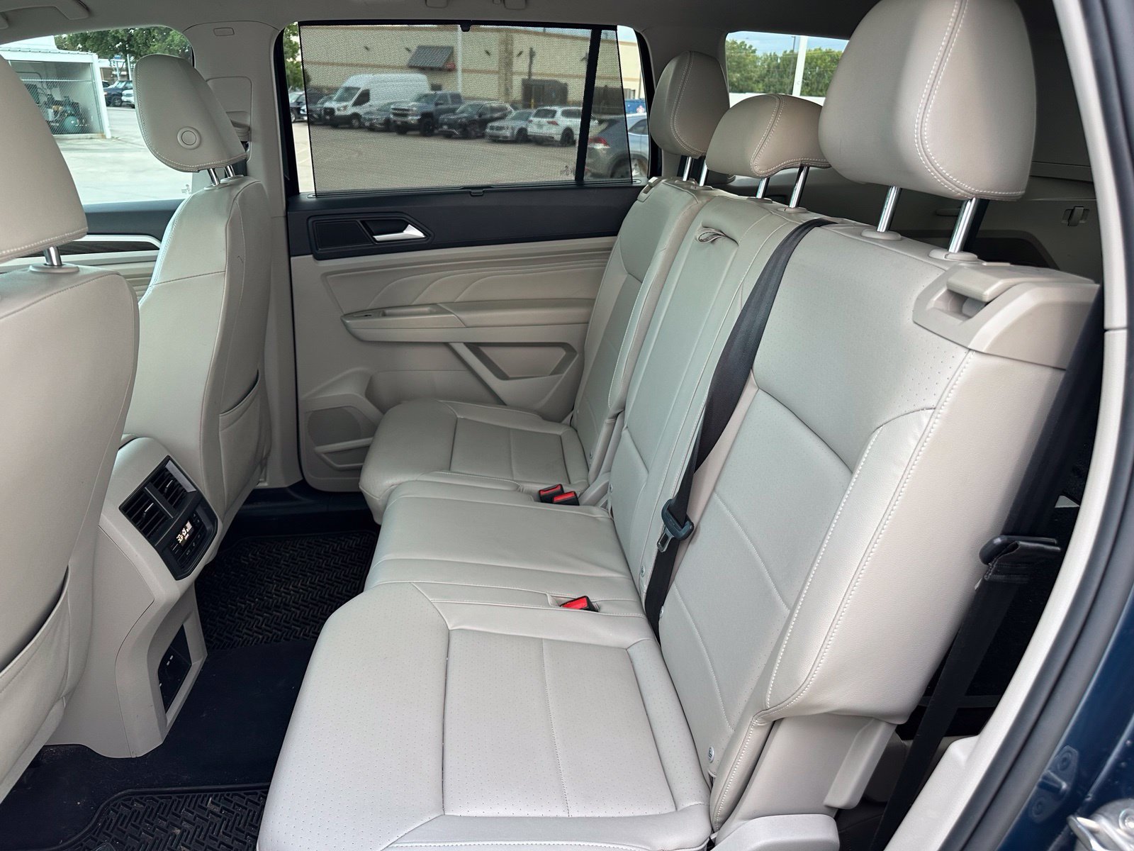 Used 2023 Volkswagen Atlas SE w/ Panoramic Sunroof Package FWD image 15