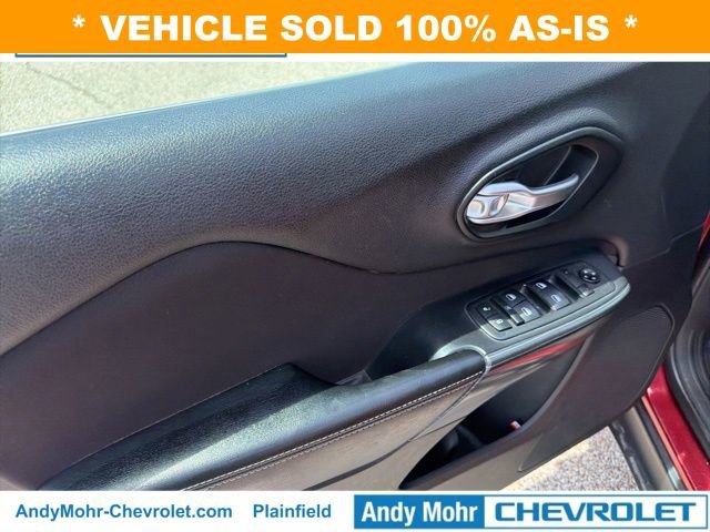 Used 2015 Jeep Cherokee Latitude w/ Cold Weather Group FWD image 11