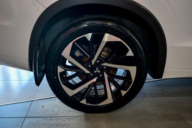 Used 2023 Mitsubishi Outlander SEL 40th Anniversary image 54