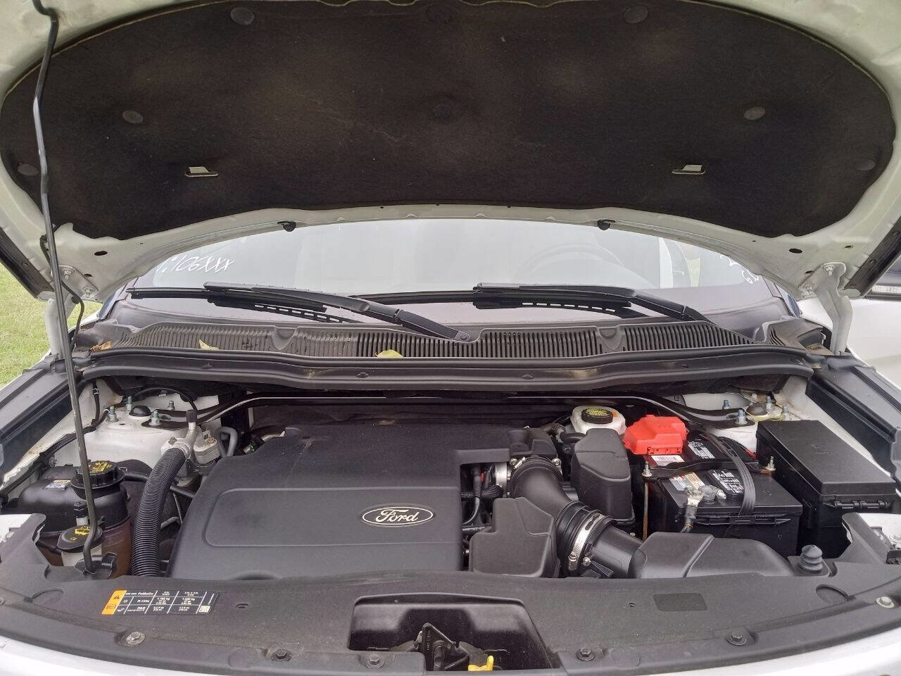 Used 2014 Ford Explorer XLT w/ Equipment Group 202A FWD image 28