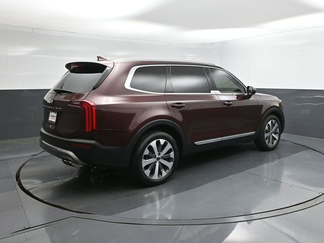 Used 2022 Kia Telluride EX w/ EX Premium Package FWD image 11