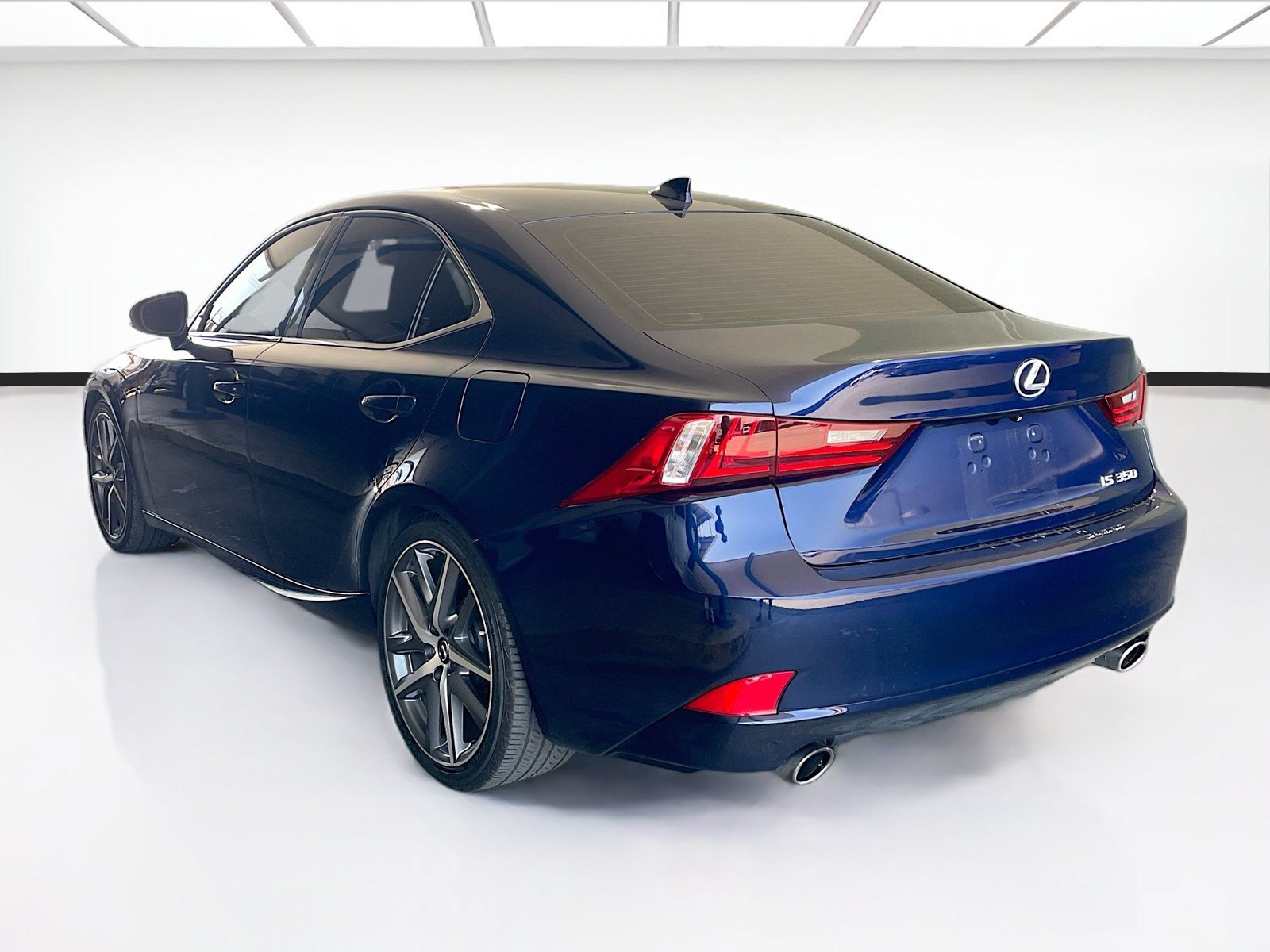 Used 2015 Lexus IS 350 RWD image 6