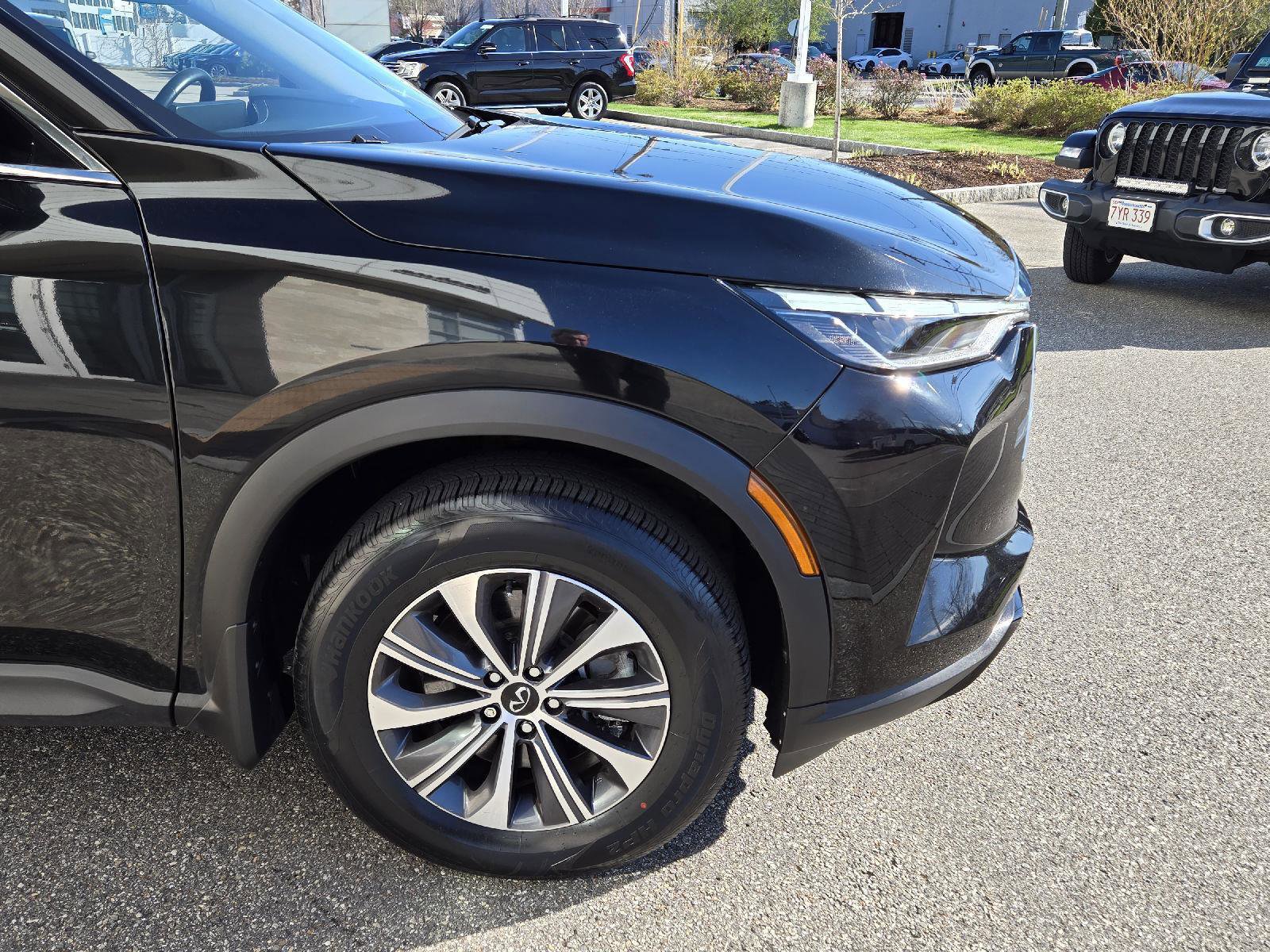 Certified 2023 INFINITI QX60 Pure image 17