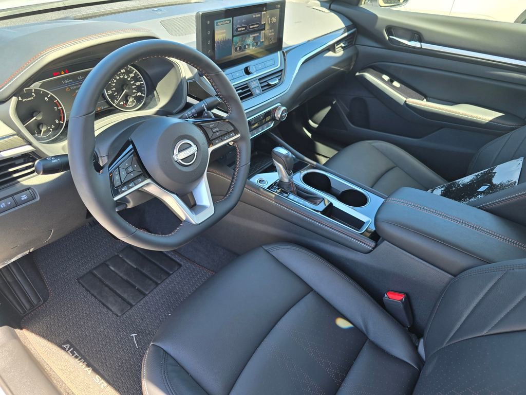 Used 2025 Nissan Altima 2.5 SR w/ SR Premium Package image 20