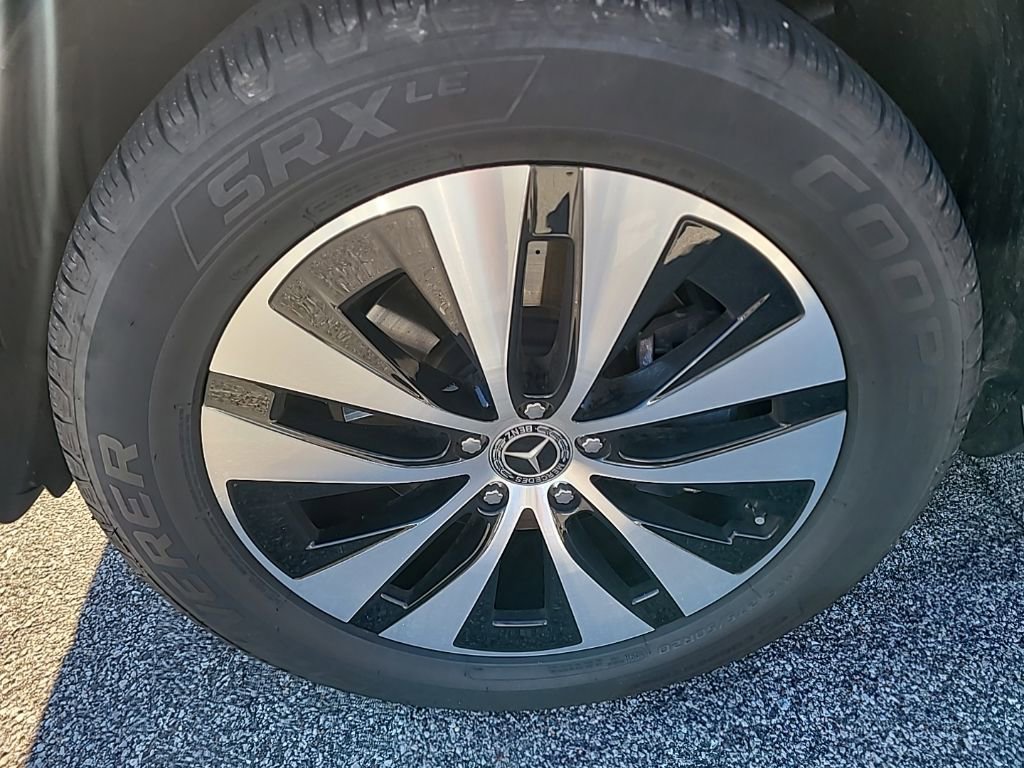 Used 2025 Mercedes-Benz GLE 350 4MATIC image 4