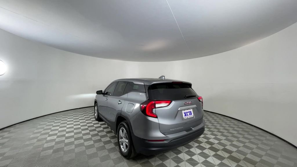 Used 2023 GMC Terrain SLE FWD image 7