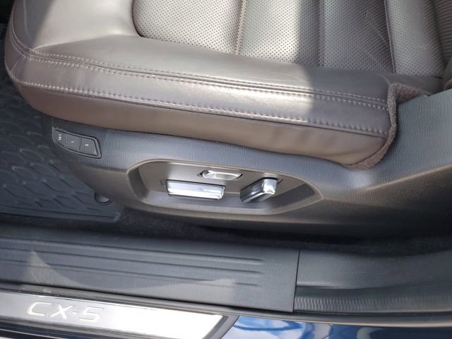 Used 2019 MAZDA CX-5 Signature AWD/4WD image 19
