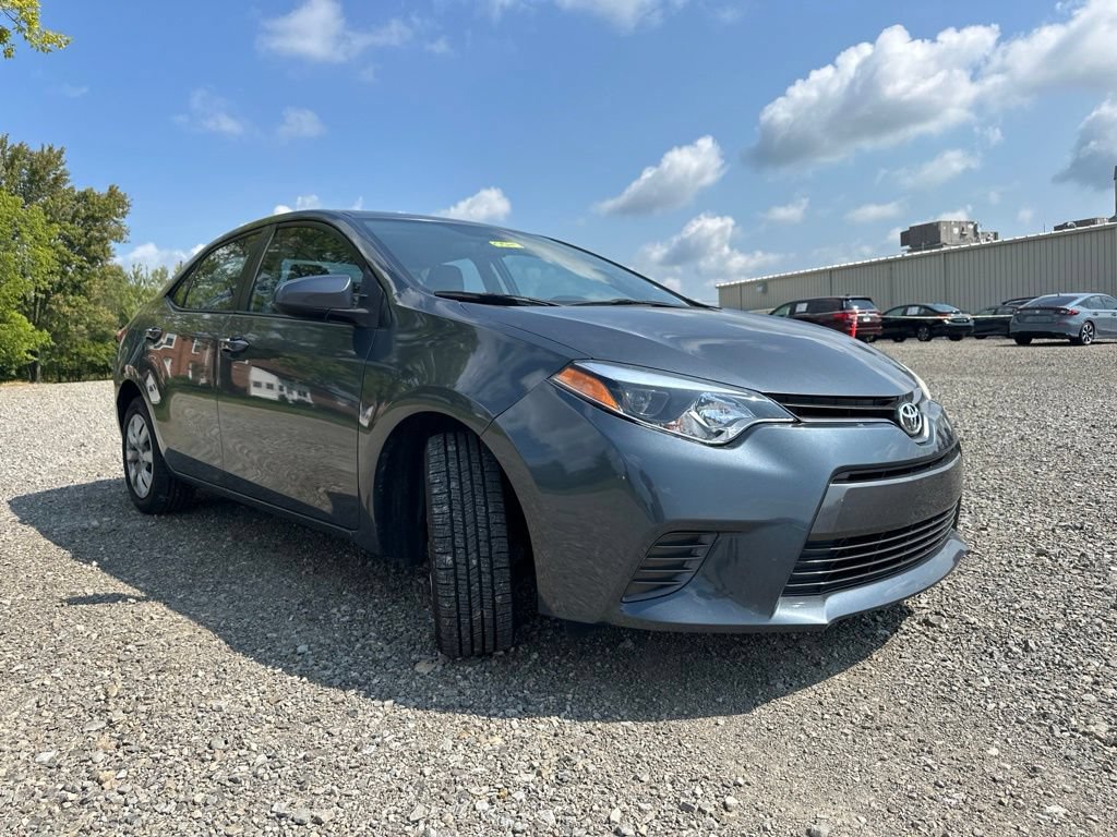 Used 2016 Toyota Corolla LE FWD image 12