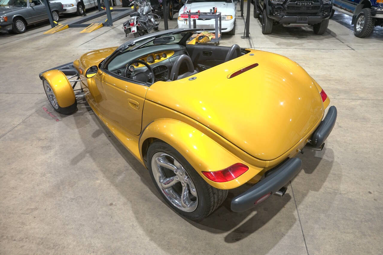Used 2002 Chrysler Prowler RWD image 16