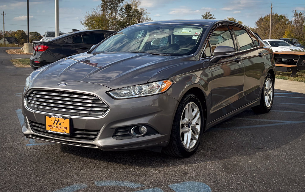 Used 2013 Ford Fusion SE FWD image 17
