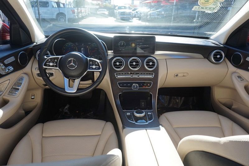 Used 2021 Mercedes-Benz C 300 4MATIC Sedan image 23