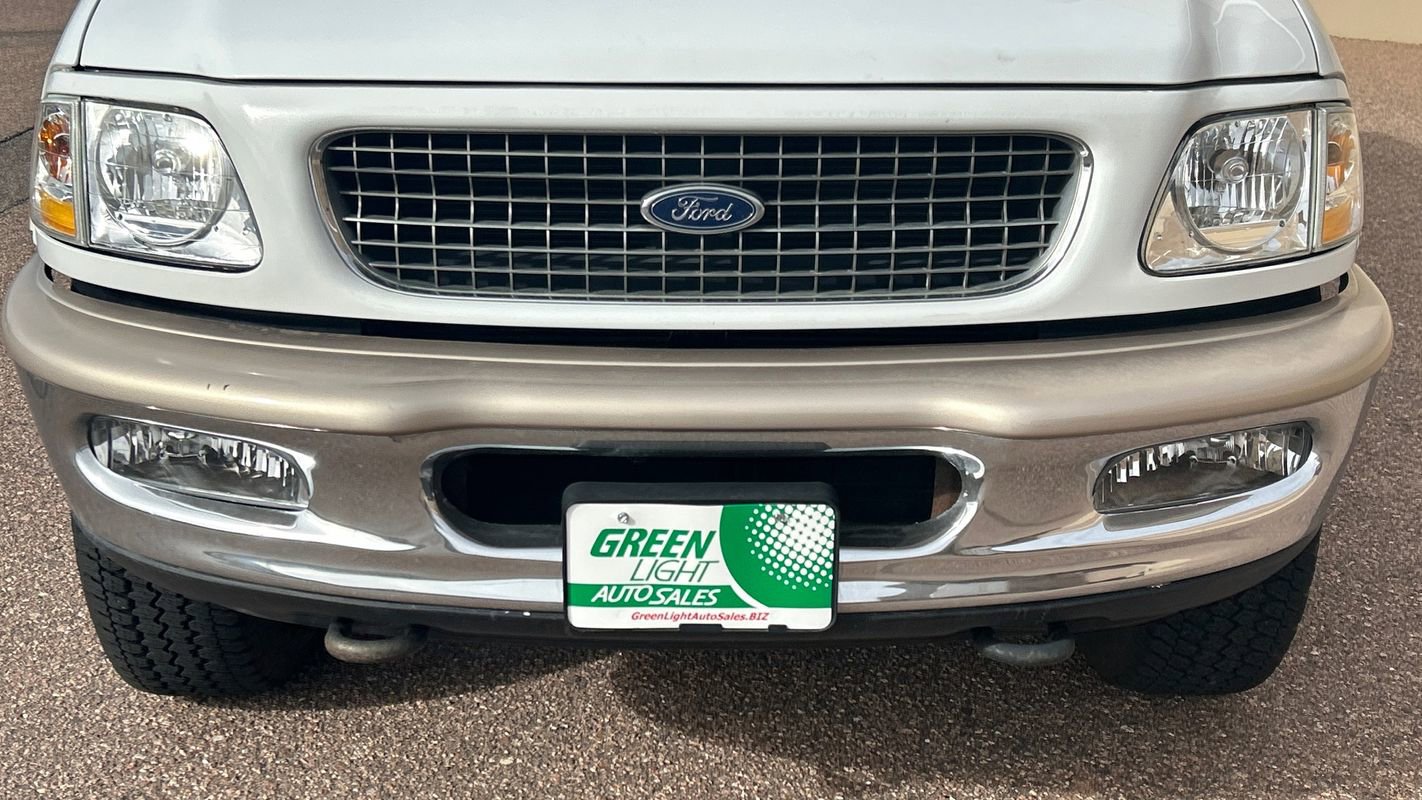 Used 1998 Ford Expedition Eddie Bauer AWD/4WD image 16