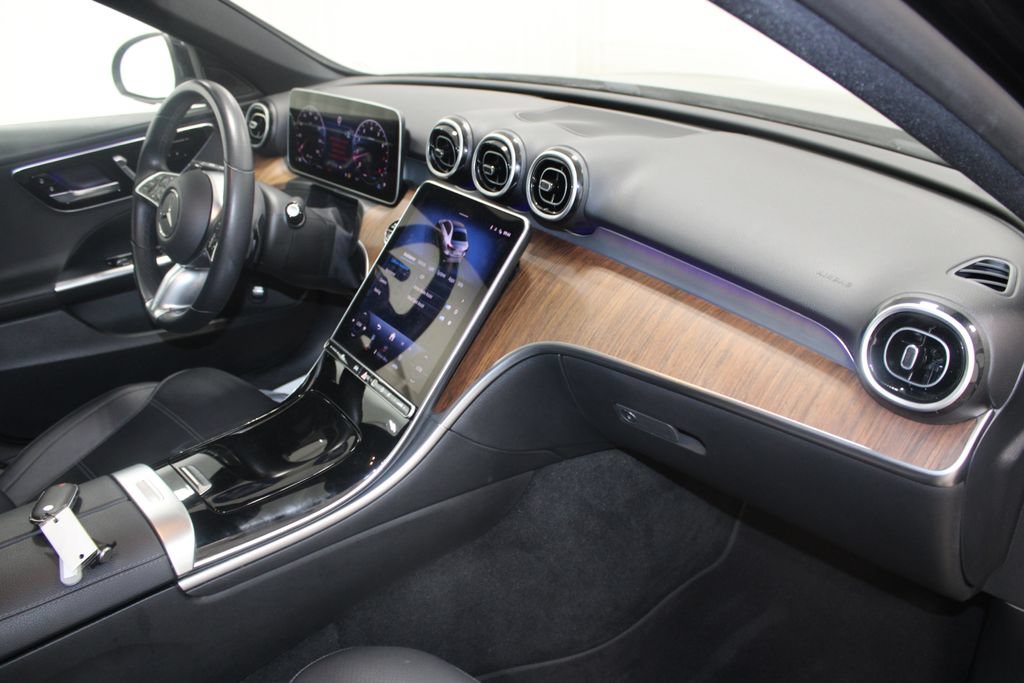 Used 2025 Mercedes-Benz C 300 Sedan image 22