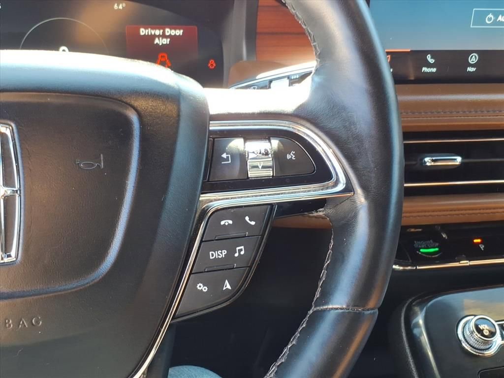 Certified 2023 Lincoln Nautilus Reserve w/ Monochromatic Package image 18