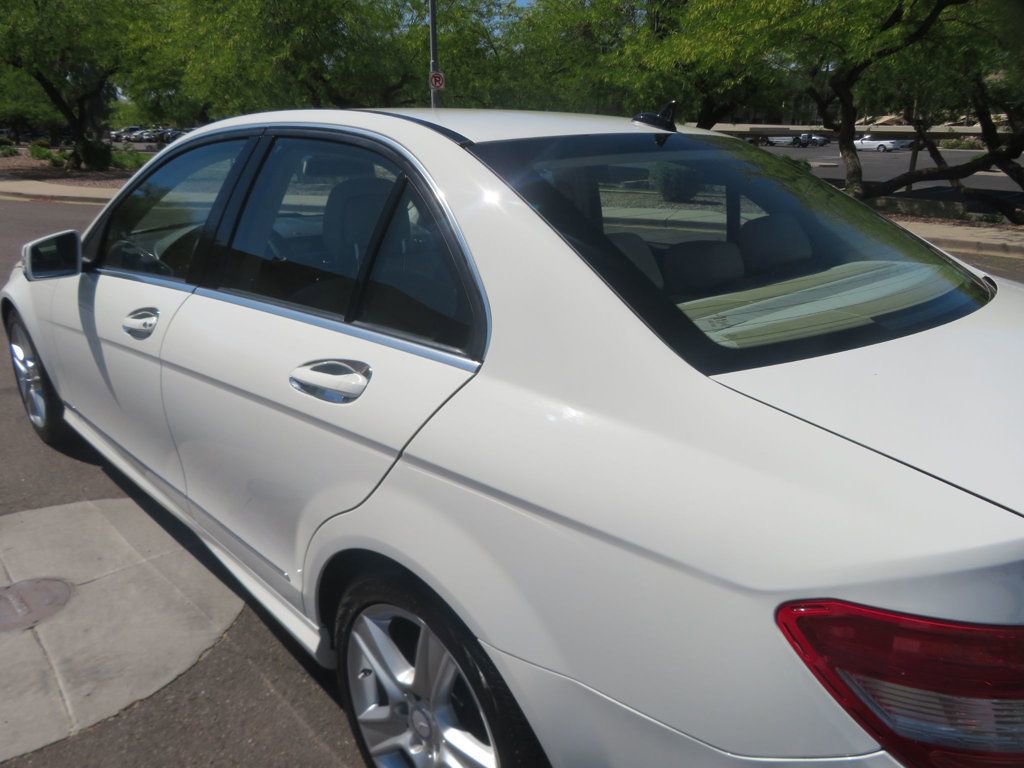 Used 2011 Mercedes-Benz C 300 Sedan image 7