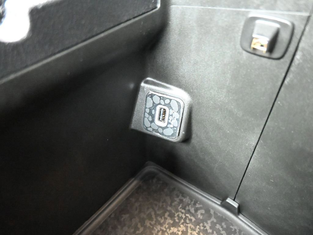 Used 2020 Jeep Gladiator Rubicon image 16