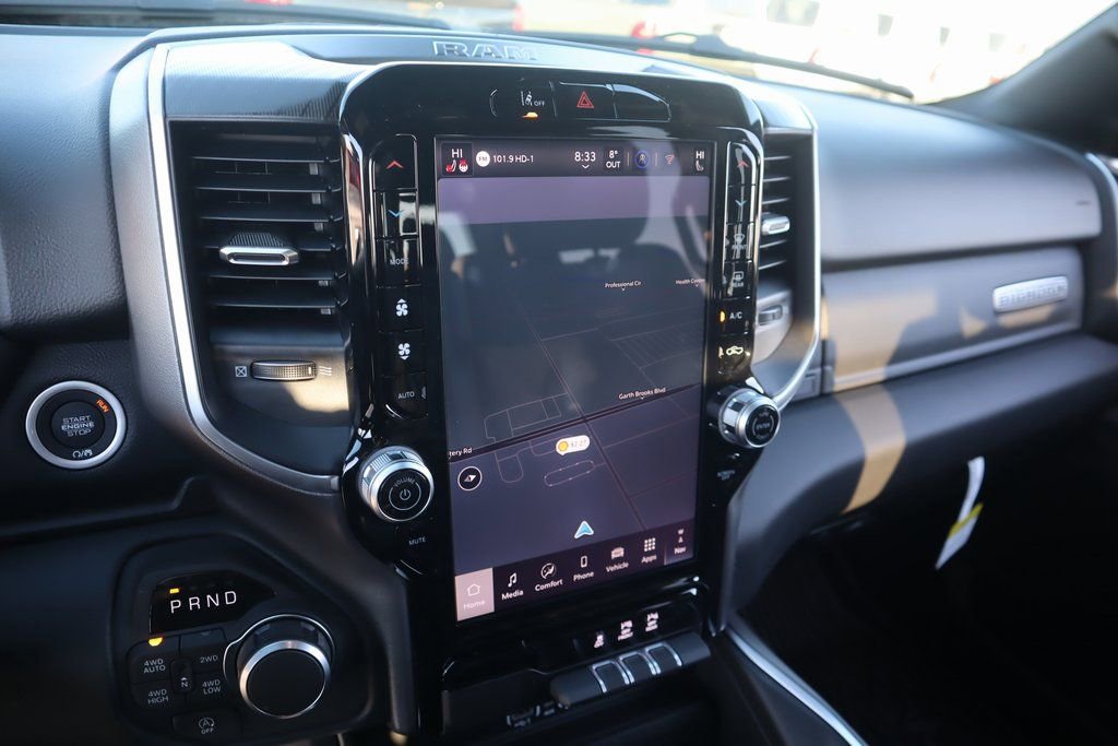 New 2026 RAM 1500 4x4 Crew Cab image 7