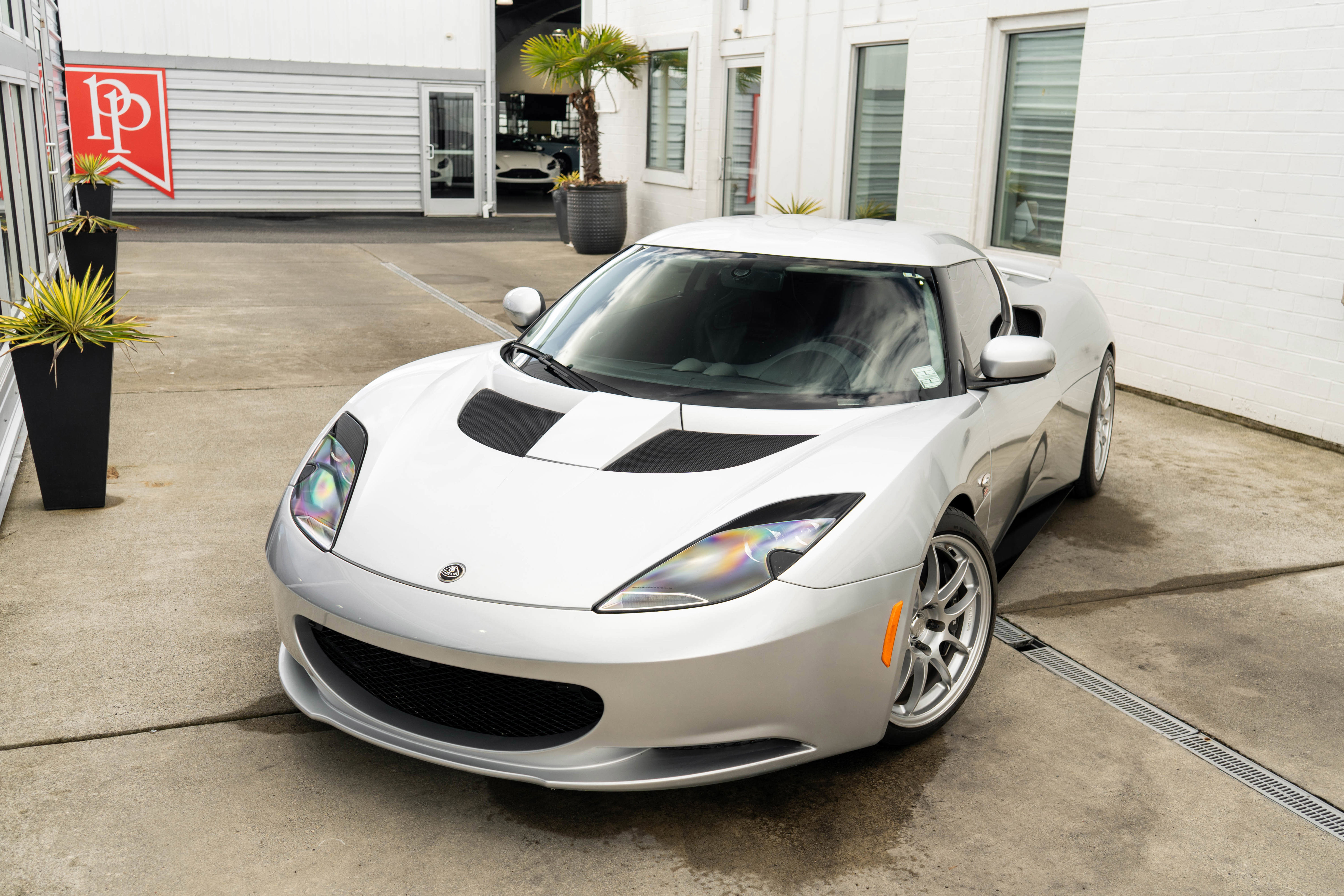 Used 2011 Lotus Evora 2+2 RWD image 3