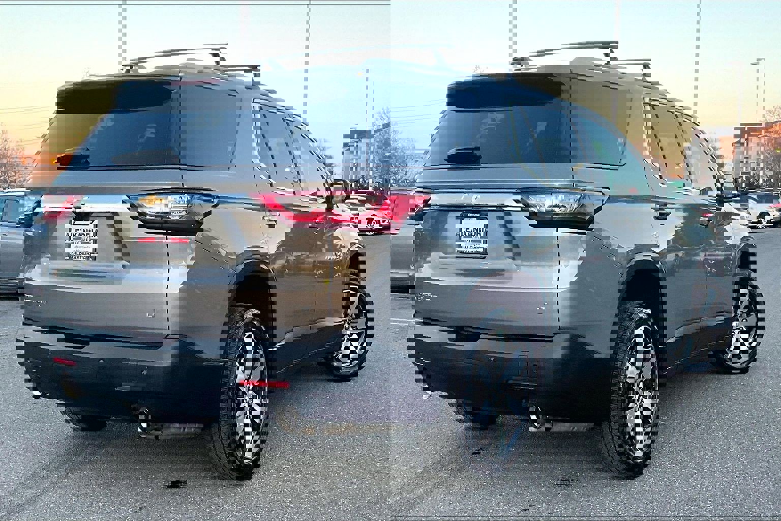 Used 2018 Chevrolet Traverse LT image 12