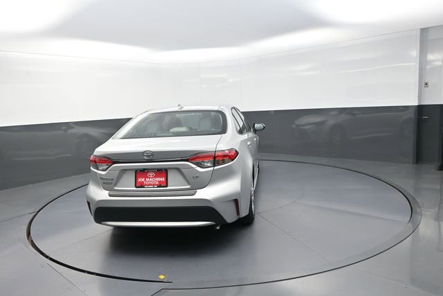 Used 2022 Toyota Corolla LE FWD image 60