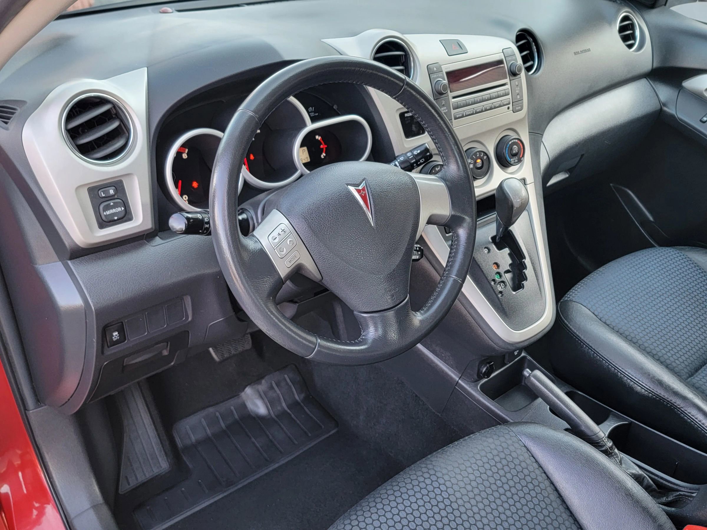 Used 2009 Pontiac Vibe GT image 9