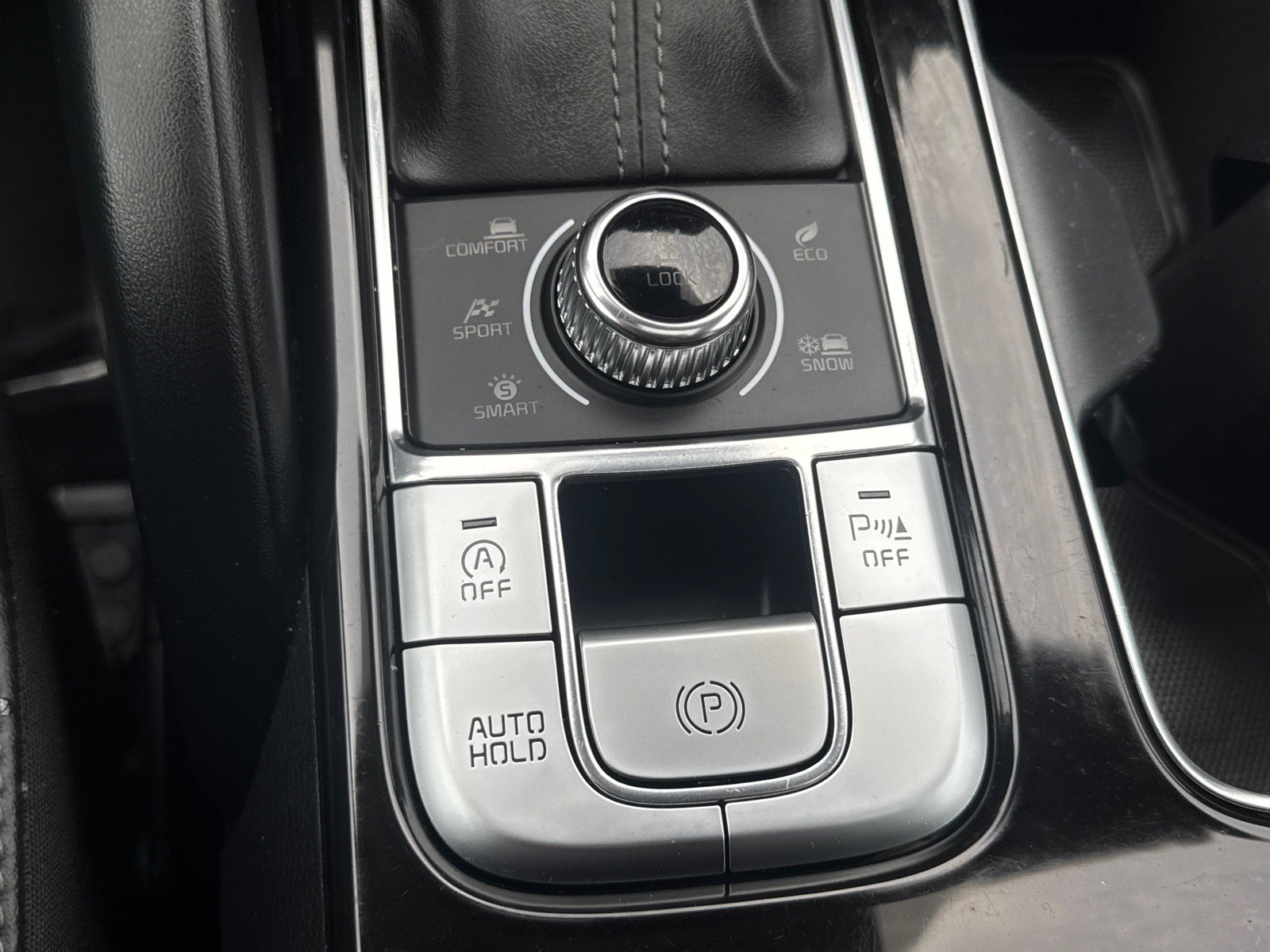 Used 2020 Kia Telluride S AWD/4WD image 15