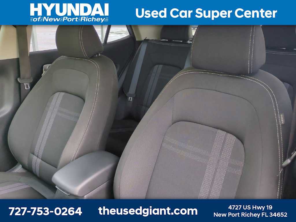Certified 2023 Hyundai Venue SEL FWD image 7