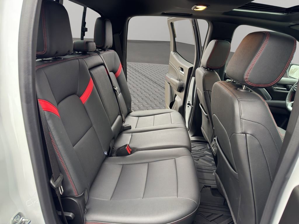 Certified 2025 Chevrolet Colorado Z71 w/ Technology Package image 18