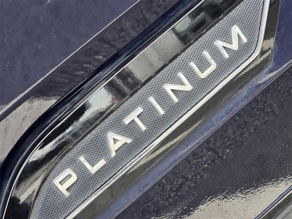 Used 2022 Toyota Tundra Platinum w/ Advanced Package image 11