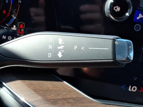 New 2026 Chevrolet Suburban High Country image 26